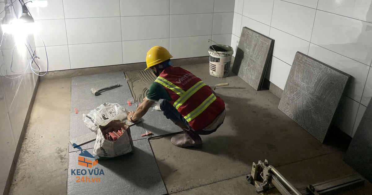 Keo dán gạch lát nền ốp tường tốt, báo giá chính hãng tại nhà máy