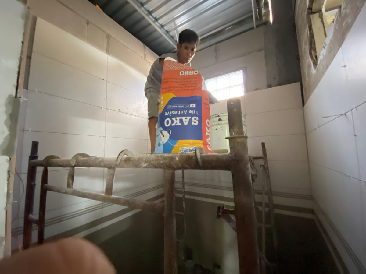 Hướng dẫn cách tính 1 bao keo dán gạch được bao nhiêu m2