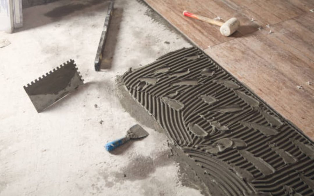 Cách xử lý nền và tường cũ để dán gạch chắc chắn