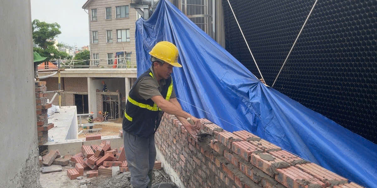 Những ảnh hưởng gây ra do thời tiết, nhiệt độ tới chất lượng vữa khô trộn sẵn.