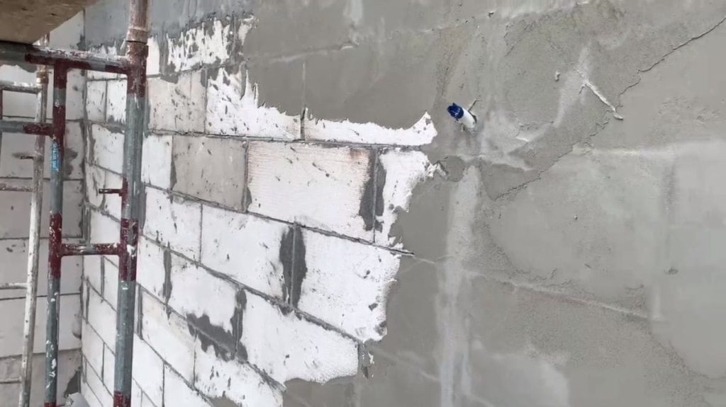 Keo dán gạch AAC hay vữa xi măng